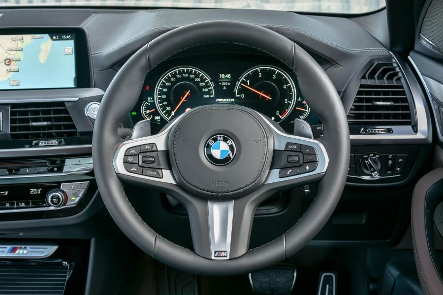 Панель приборов BMW X3 M40d (G01) 2019 года  (ZA) (фото 31 из 31)